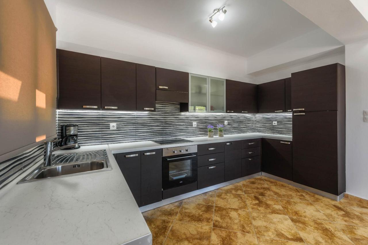 Alonaki Apartments Agios Leon Exterior photo