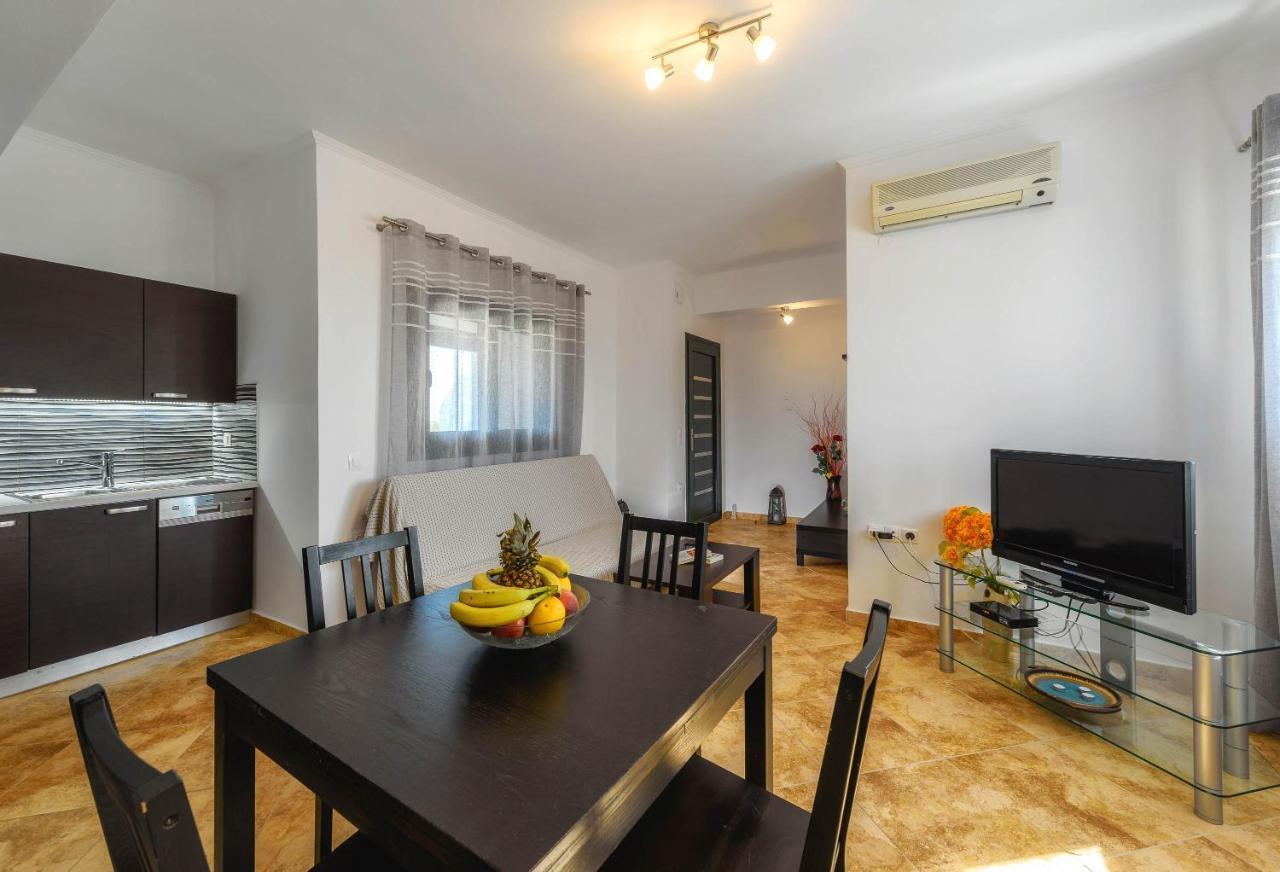 Alonaki Apartments Agios Leon Exterior photo
